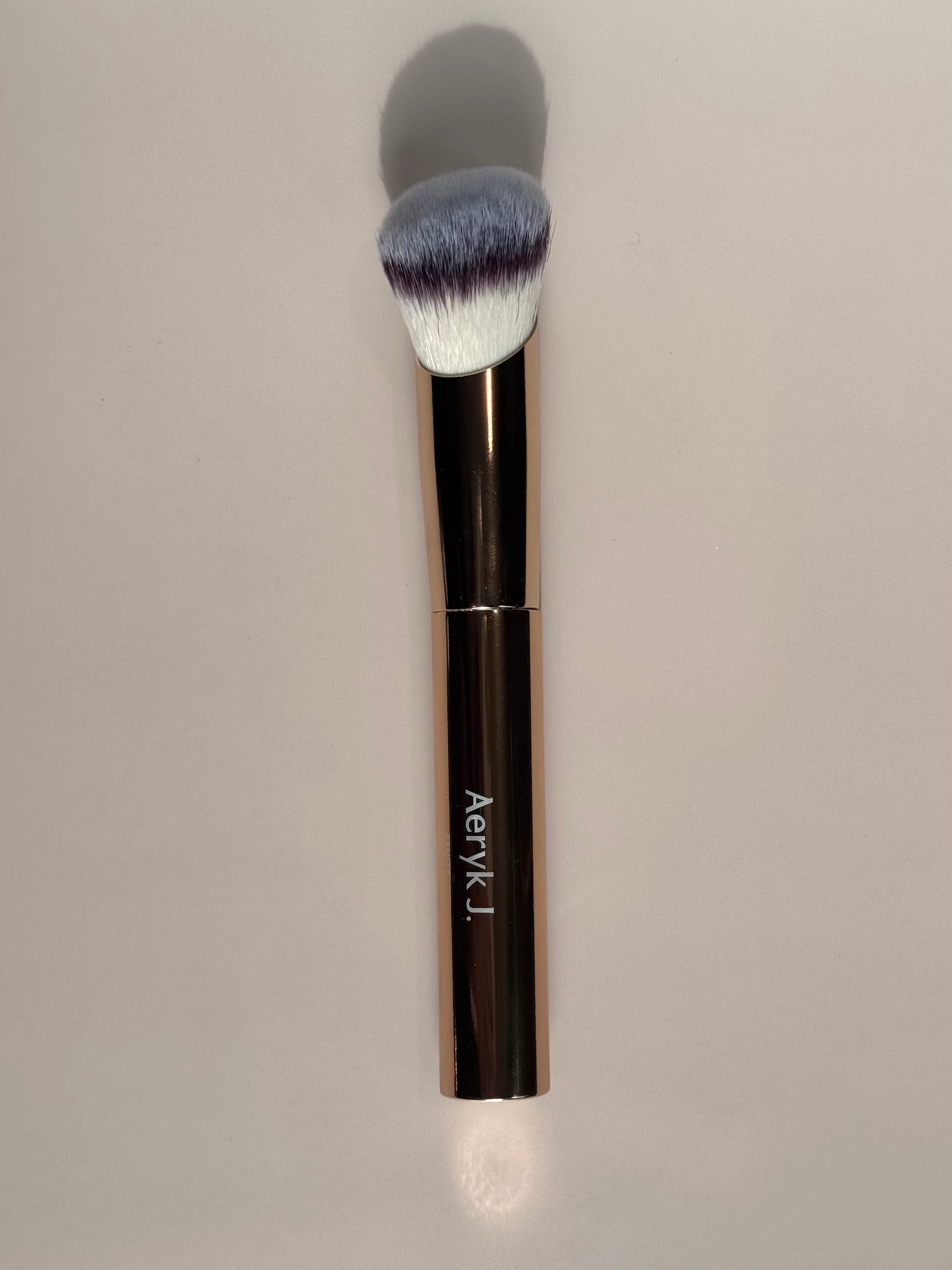 Sculpt & Blend Complexion Brush