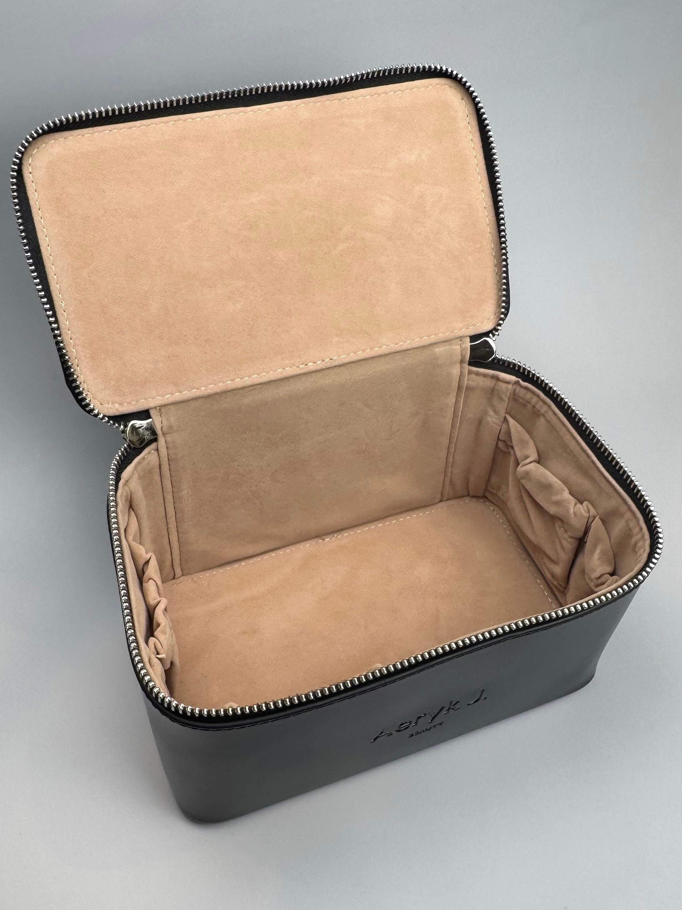 The Vanity Case