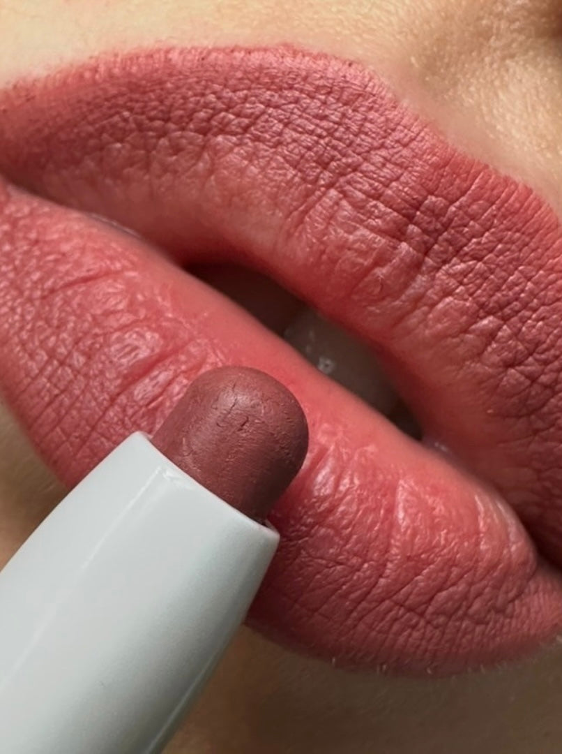 Underline (lip)