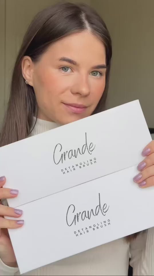 Grande Detangling Hair Brush